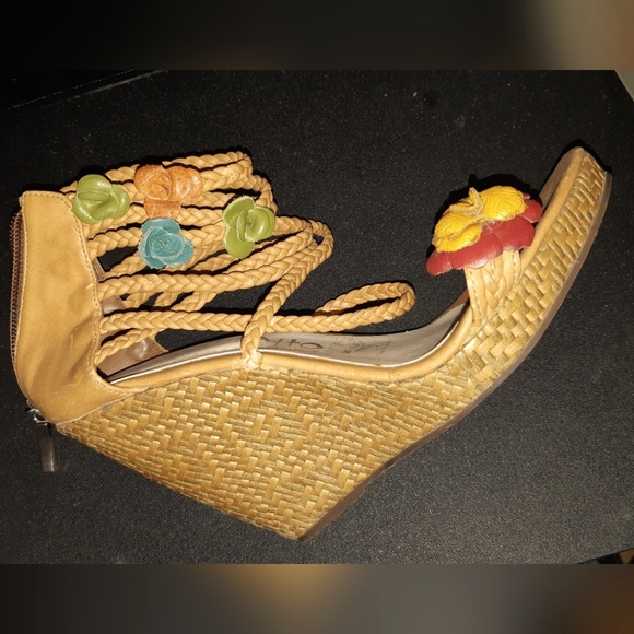 Wedge sandals - Picture 1 of 4